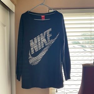 Nike shirt/pullover